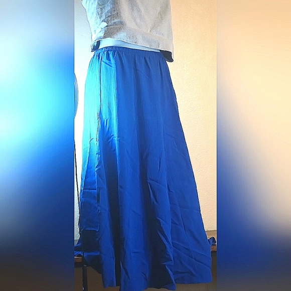 Susan Graver blue 💙 stretch skirt size small medium - Picture 6 of 9